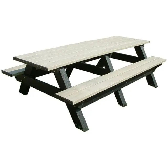 8′ Deluxe Picnic Table – Resort Chairs